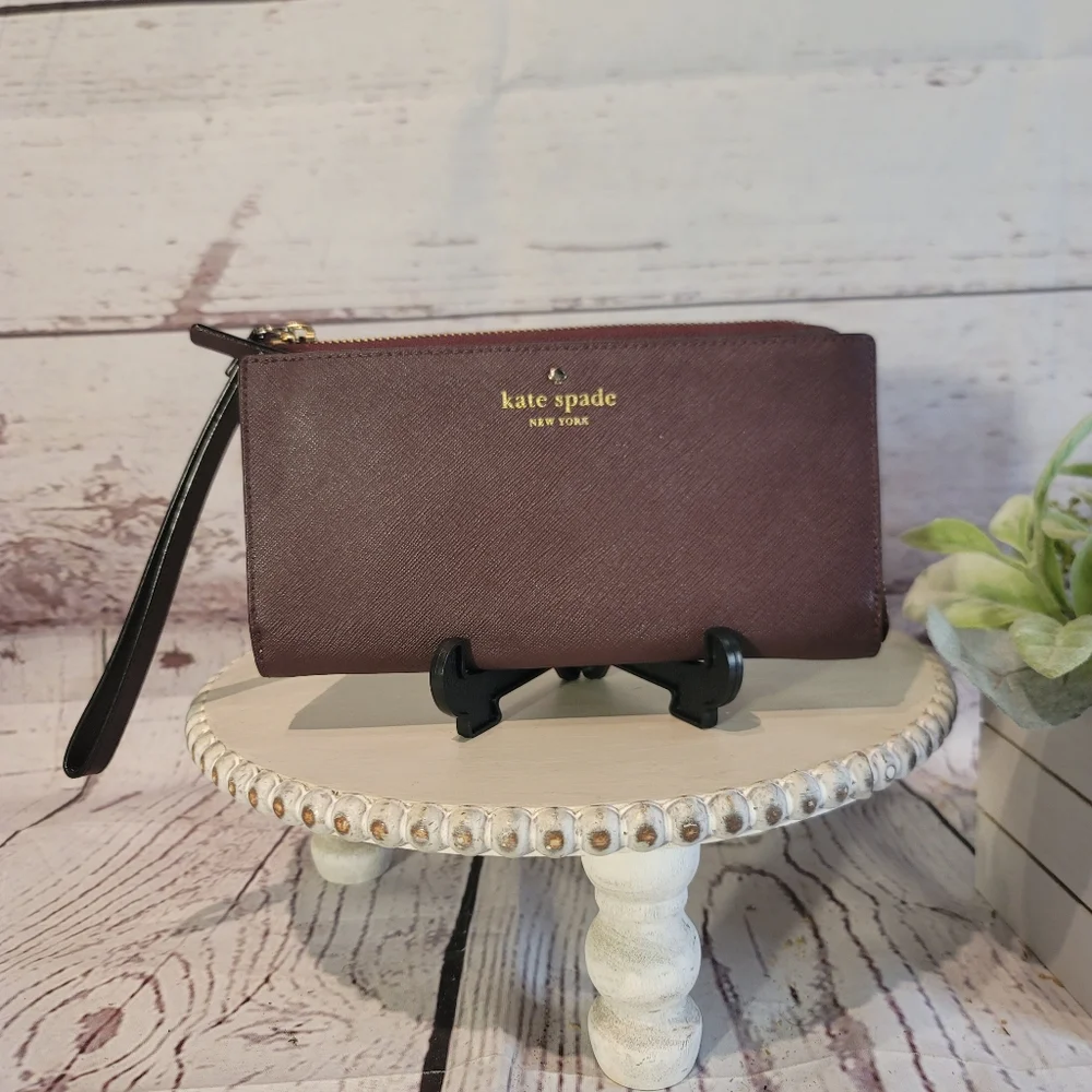 NWOT Kate Spade Schuyler Burgundy Large Continental Wallet Wristlet
